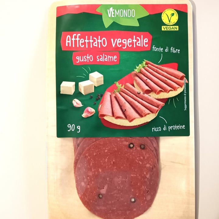 photo of Vemondo Affettato Vegetale Gusto Salame shared by @robertap84 on  04 Aug 2023 - review