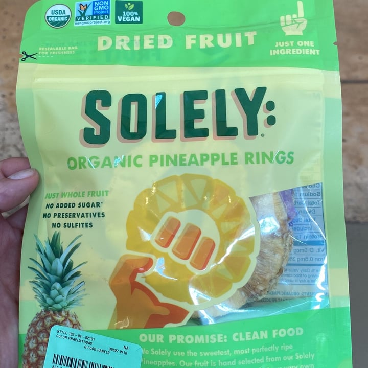 photo of Solely organic pineapple rings shared by @cristanji on  13 Jul 2023 - review