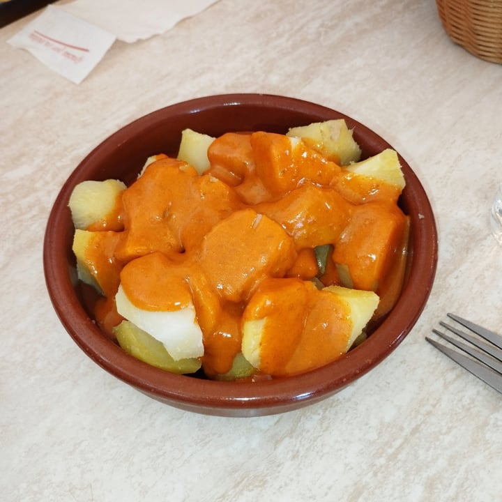 photo of Relish Bar Patatas con mojo shared by @thechillvegan on  12 Feb 2023 - review