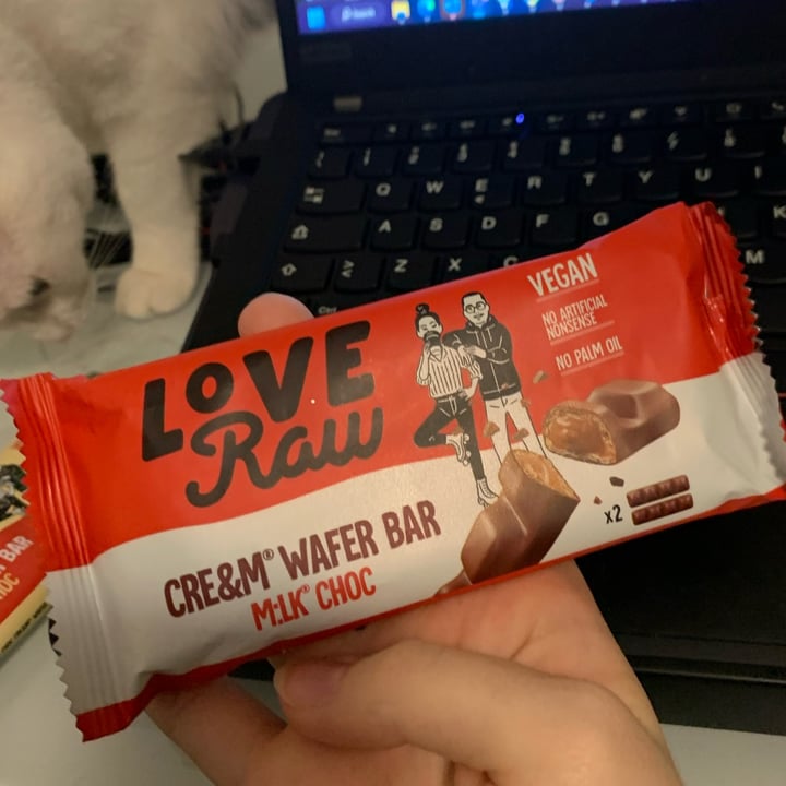 photo of LoveRaw Cre&m Wafer Bar Milk Choc shared by @silviazephyr on  10 Jan 2023 - review