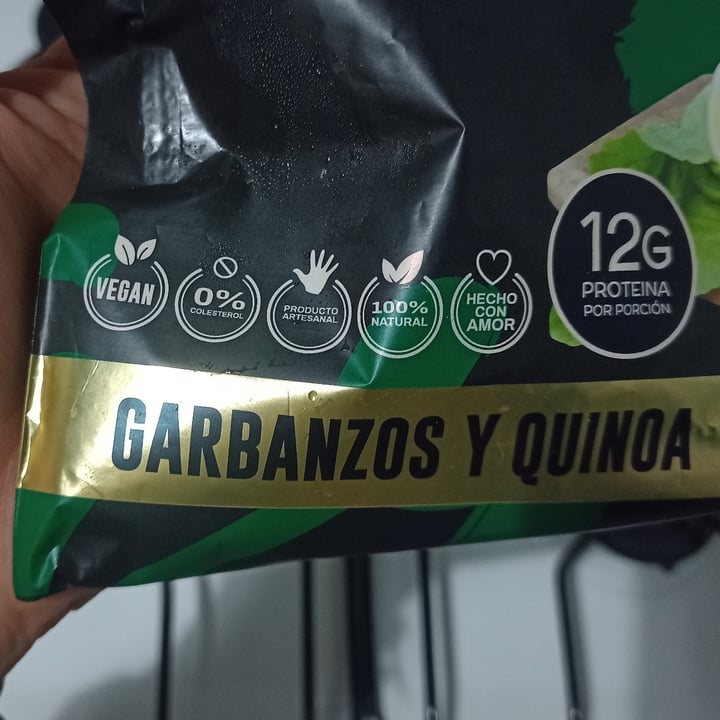 photo of Green kitchen nuggets de garbanzo y quinoa shared by @aldyflorent on  13 Jun 2023 - review