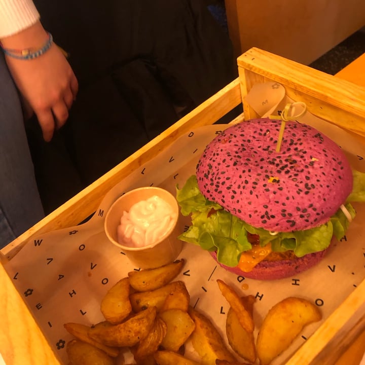 photo of Flower Burger Cherry Bomb shared by @millathecaterpillar on  23 Dec 2022 - review