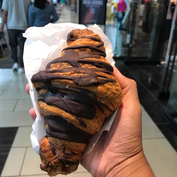 photo of Happy Little Treats Chocolate Croissant shared by @thethriftyplant on  21 May 2023 - review