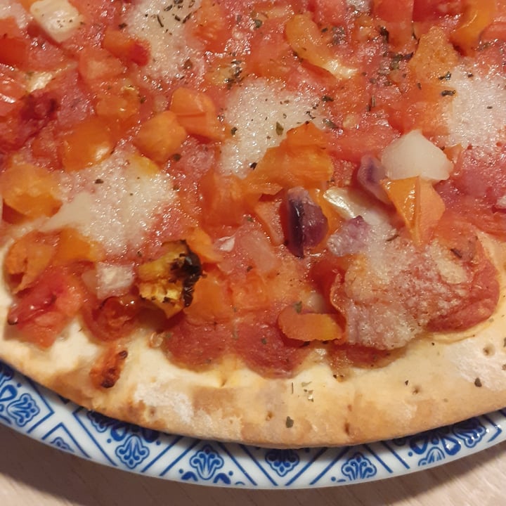 photo of Vemondo Vegan Pizza Bruschetta shared by @pedroparedes on  05 Jun 2023 - review