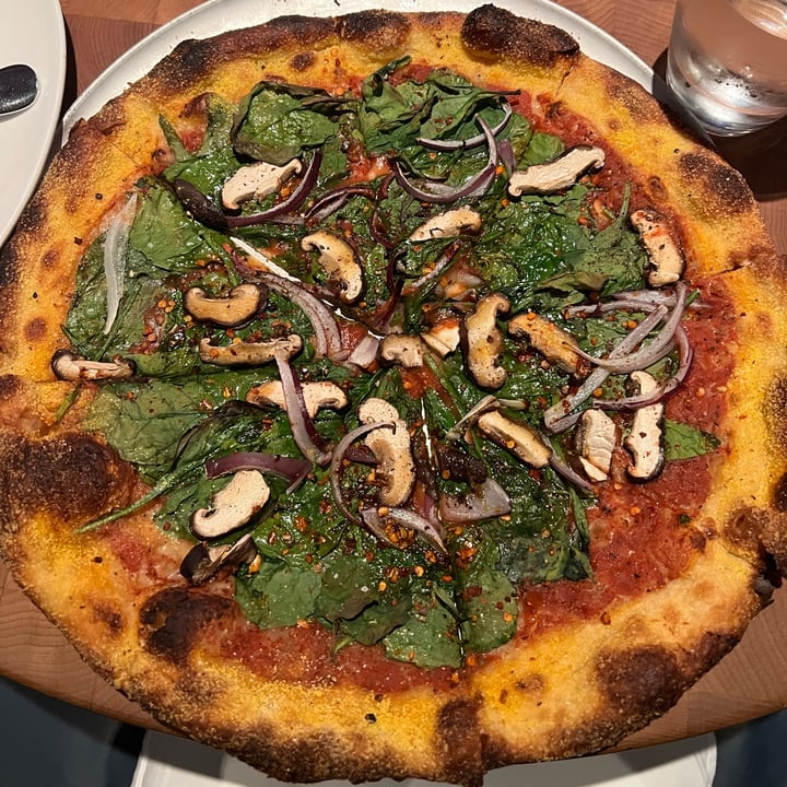 photo of Blue Label Pizza & Wine Veganized Umami Bomb Pizza shared by @pvxo on  18 May 2023 - review
