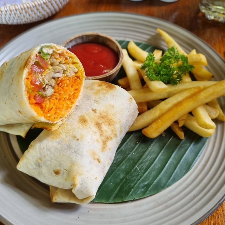 photo of Titi Batu Sports Club vegan wrap shared by @andreas06 on  04 Mar 2023 - review