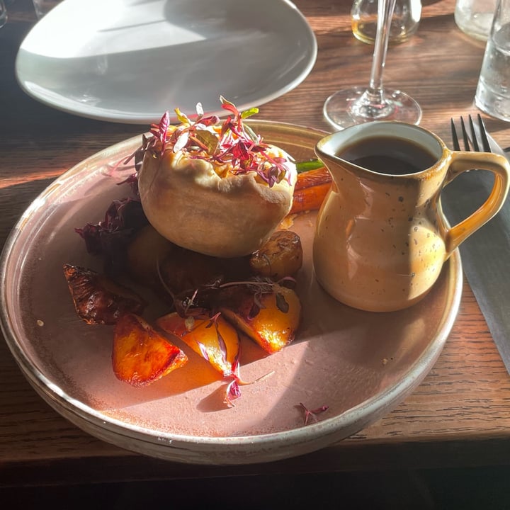 photo of Tobie Norris Sweet Potato, Pearl Barley & Kale Pie shared by @lucyjseward on  19 Feb 2023 - review