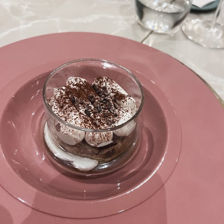 photo of Linfa Milano - Eat Different tiramisù di panettone shared by @letusbeheroes on  22 Feb 2023 - review
