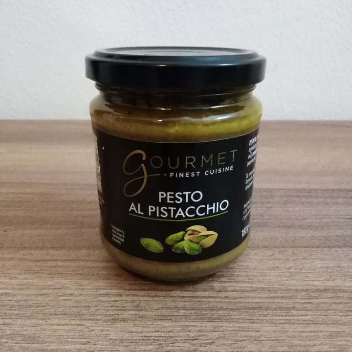 photo of Gourmet Finest Cuisine Pesto Al Pistacchio shared by @francescovegan on  08 Apr 2023 - review