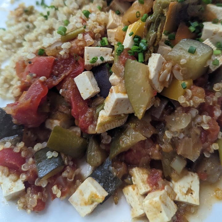 photo of Tarannà Cafè Shakshuka con tofu y quinoa shared by @vanessaprats on  19 May 2023 - review