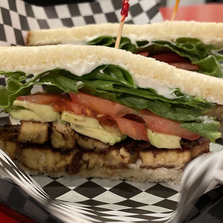 photo of DC Vegetarian BLT shared by @herbivoracious on  27 Jan 2023 - review