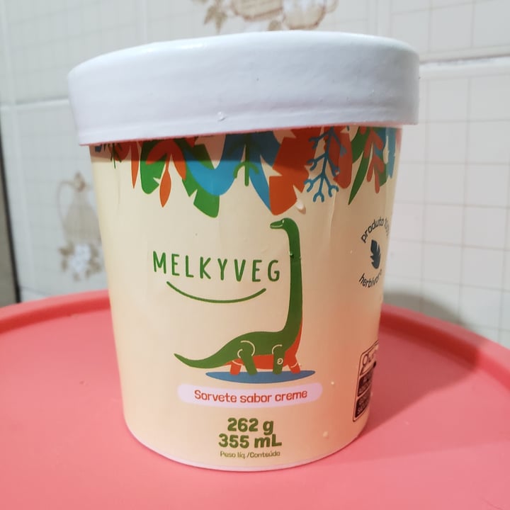 photo of Melky veg sorvete shared by @madleine on  05 Feb 2023 - review