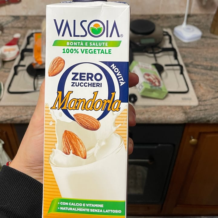 photo of Valsoia Latte di mandorla senza zuccheri shared by @elisatosi on  14 Dec 2022 - review