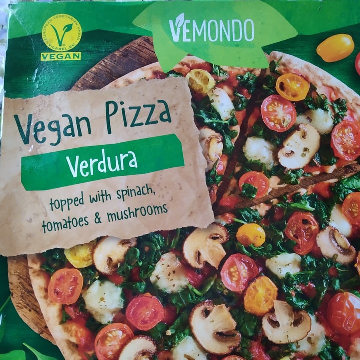 photo of Vemondo Pizza vegana alle verdure shared by @nunzi72 on  28 Apr 2023 - review