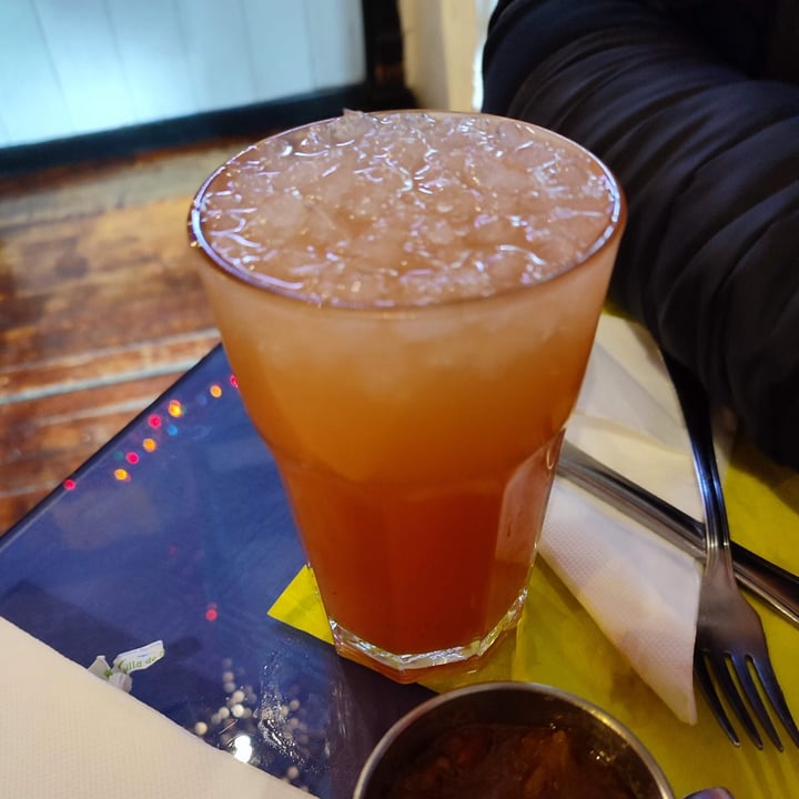 photo of La Cantina Mexicana Agua de guayaba shared by @theandalusianqueer on  15 Jan 2023 - review