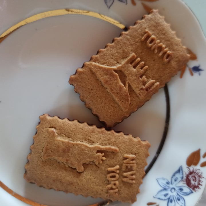 photo of Vemondo Vegan Cookies Dark Chocolate and Caramel shared by @hi-i-am-yana on  13 Jul 2023 - review