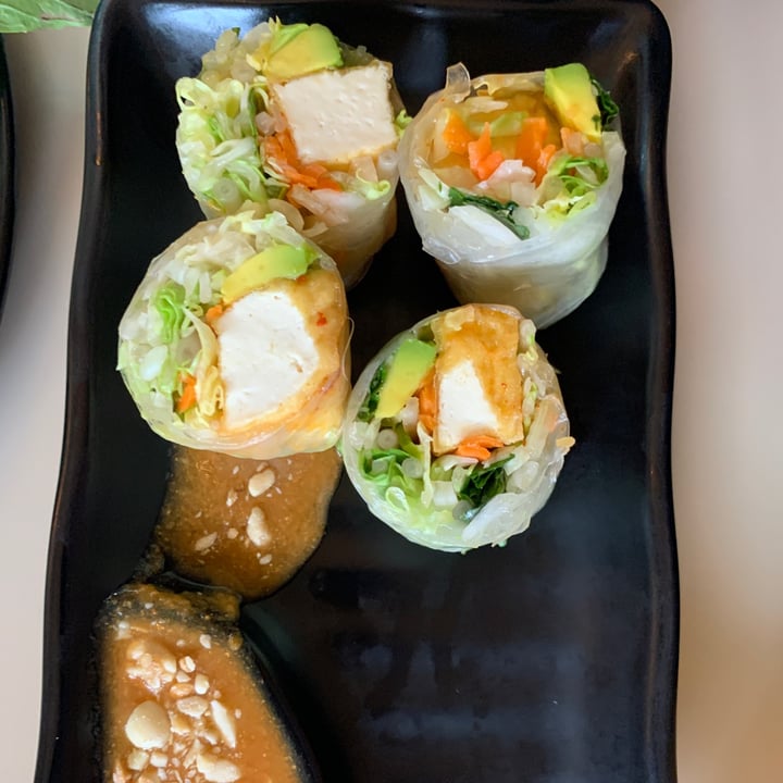 photo of Saigon Lotus Spicy Lemongrass Tofu Avocado Rolls shared by @sabrinarm on  25 Jul 2023 - review