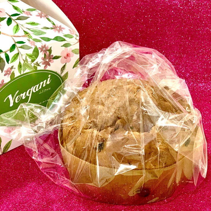 photo of Vergani Il Dolce di Natale Vegano al Cioccolato shared by @gingersaint on  26 Dec 2022 - review