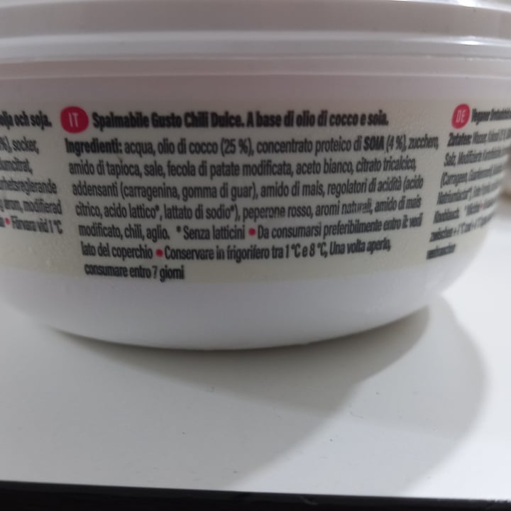 photo of vegan island sweet chilli spread shared by @chiara81 on  07 Aug 2023 - review