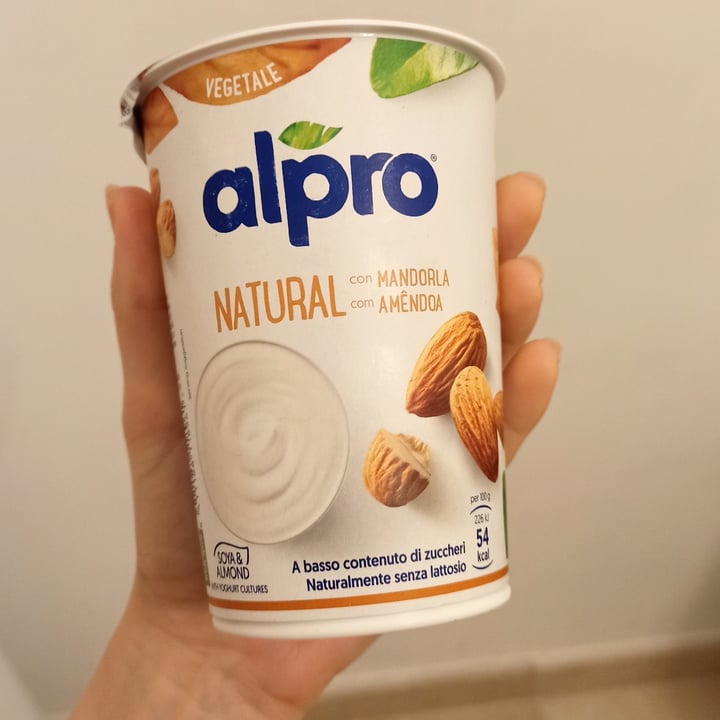 photo of Alpro almond yogurt shared by @annamiou on  08 Jun 2023 - review
