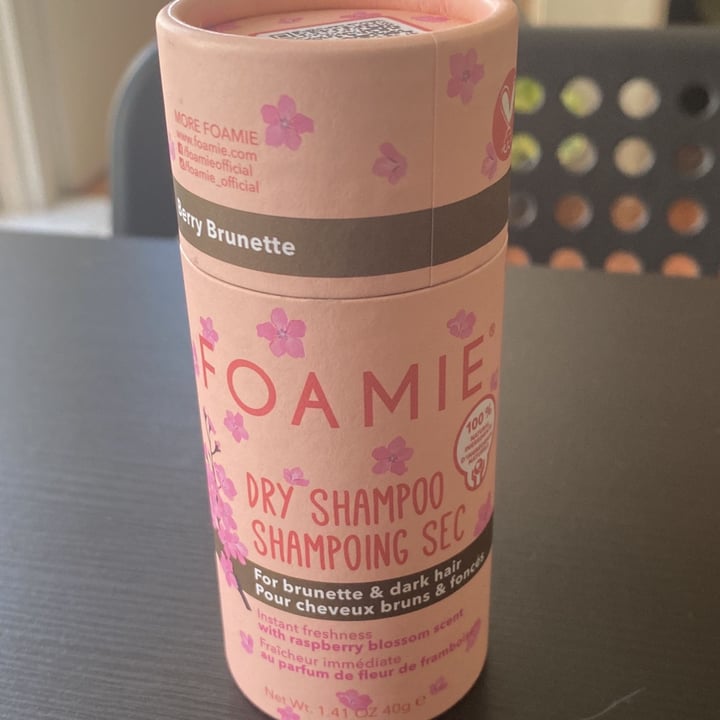 photo of Foamie  Dry shampoo for brunette & dark hair shared by @ema79 on  06 Jun 2023 - review