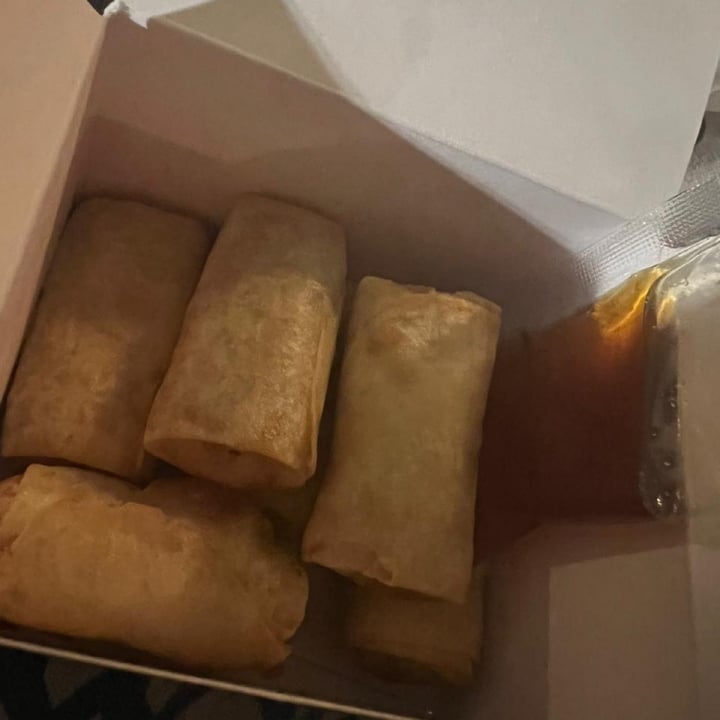 photo of Simply Asia - Benmore Gardens Vegetable Spring Rolls shared by @ftc on  14 May 2023 - review