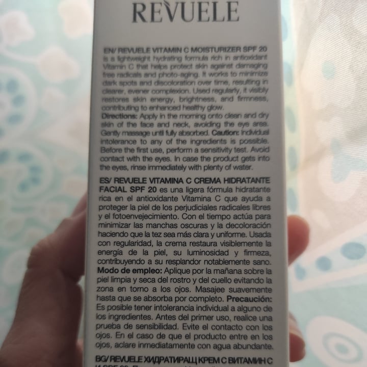 photo of Revuele Hidratante Vitamina C shared by @pokaspekas on  10 Mar 2023 - review