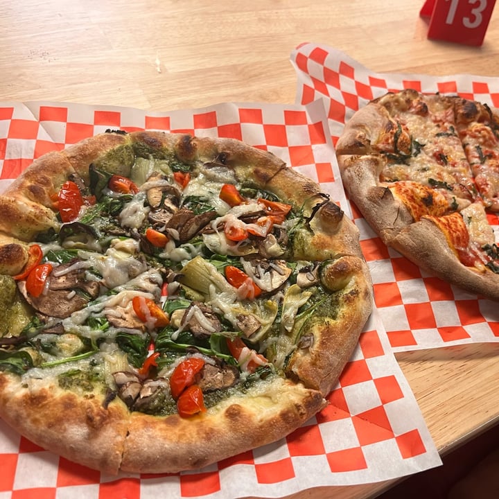 photo of Cinders Wood Fired Pizza Vegan Pesto Veggie And Vegan Margherita Pizzas shared by @lilypearmoon on  27 Jun 2023 - review