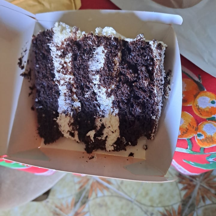 photo of 2Hearts Bakery torta cioccolato e cocco shared by @suinonero on  05 Jun 2023 - review