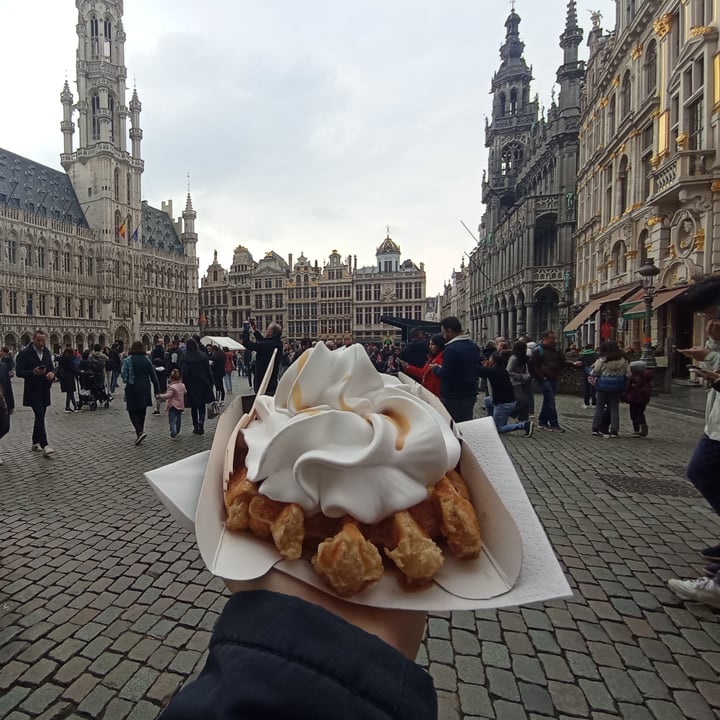 photo of Veganwaf' Vegan Waffle with chocolate, salty caramel and chantilly shared by @chiaraclaire on  08 Apr 2023 - review