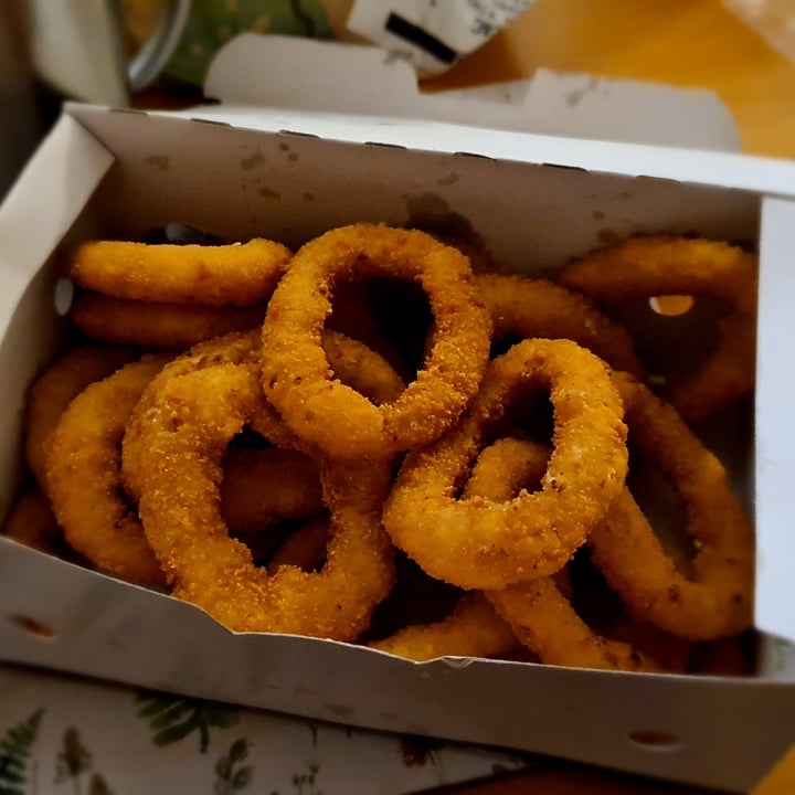 photo of Burger King Onion Rings shared by @daniellittle123 on  03 Jan 2023 - review