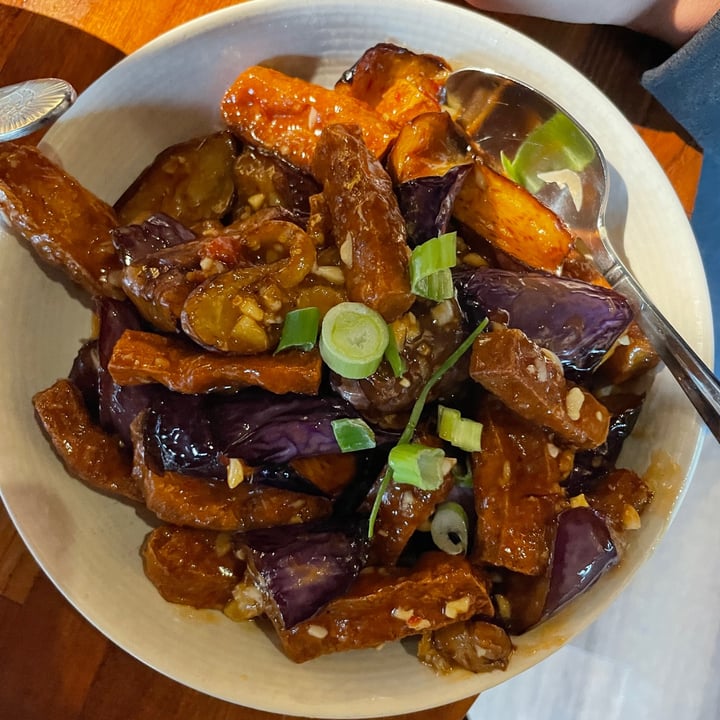 photo of Burma Superstar Garlic Eggplant with Tofu shared by @mayabhandari on  22 Jun 2023 - review