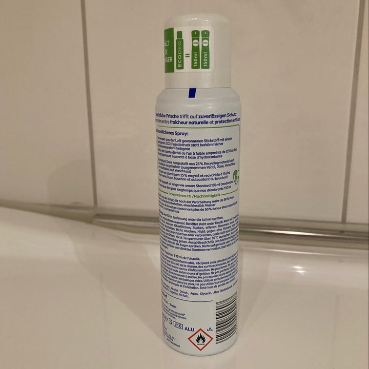 photo of Nivea Deodorante naturally good spray shared by @robi96 on  14 Mar 2023 - review