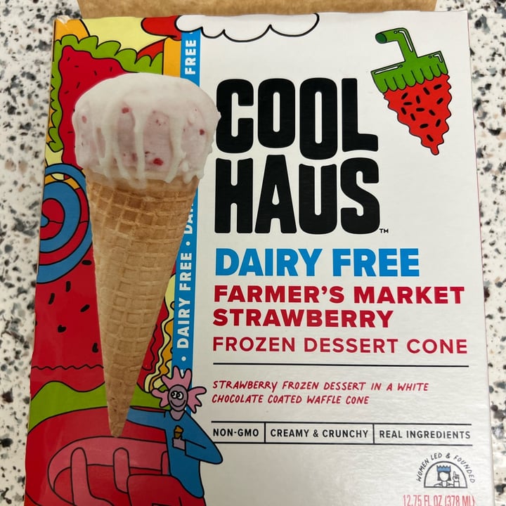 photo of COOL HAUS Farmer’s Market Strawberry Dessert Cone shared by @corallynn on  21 Jan 2023 - review