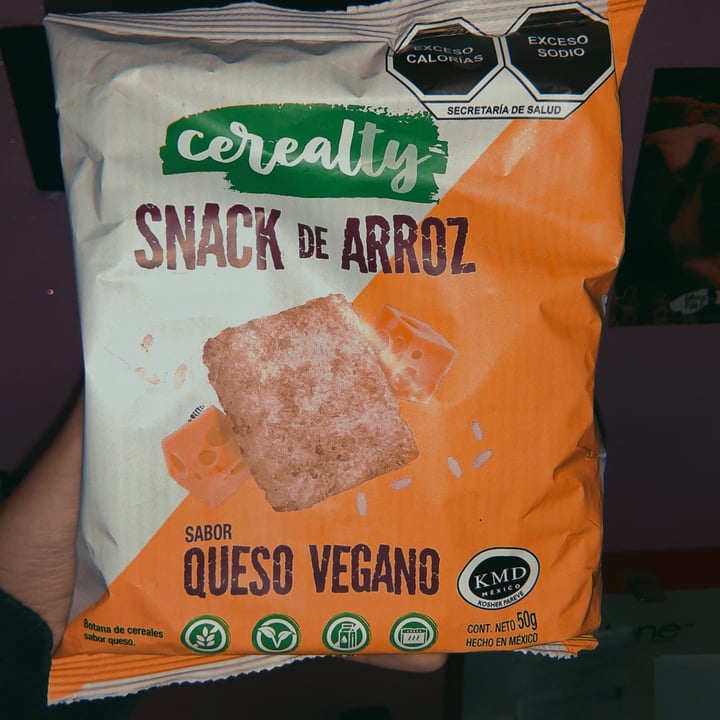 photo of Cerealty Snack de arroz sabor queso vegano shared by @januaryblues on  30 Jan 2023 - review