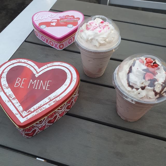 Photo of the dish “Cupcake And Cambria Shake”
