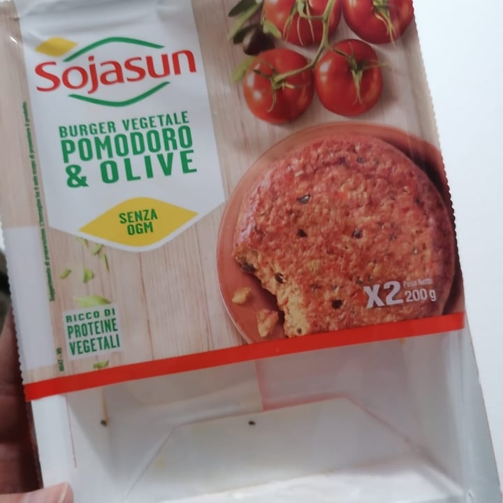 photo of Sojasun Burger Pomodoro & Olive shared by @giacomo-mazzola on  07 May 2023 - review