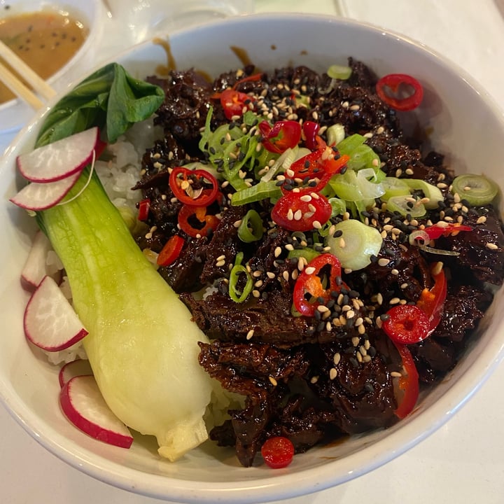 photo of Yo! Sushi - Newcastle Chargrilled ‘Steak’ Teriyaki Rice Bowl shared by @meganthevegetable on  14 Jun 2023 - review