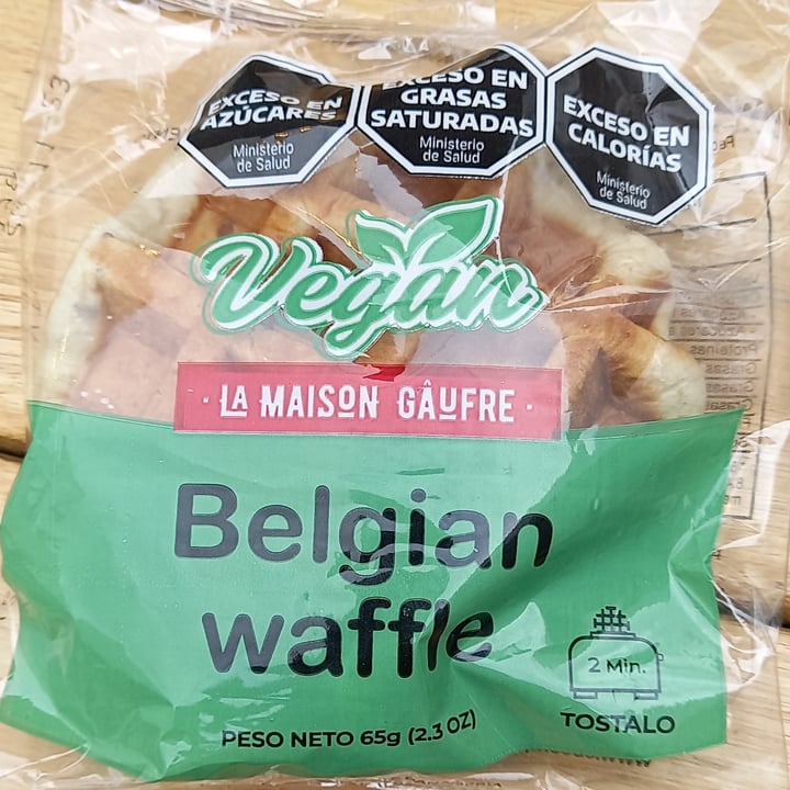 photo of Belgian waffle Belgian Waffle Vegano shared by @luisanastier on  14 Jul 2023 - review