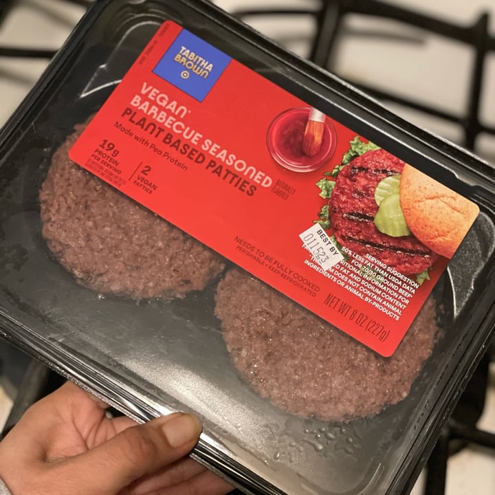 photo of Tabitha Brown Vegan Barbecue Seasoned Plant Based Patties shared by @melnourish on  21 Feb 2023 - review