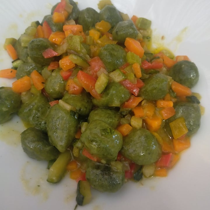 photo of Agri G. En Gin Gnocchi Di Spinaci Alle Verdure shared by @danyveg on  13 Aug 2023 - review