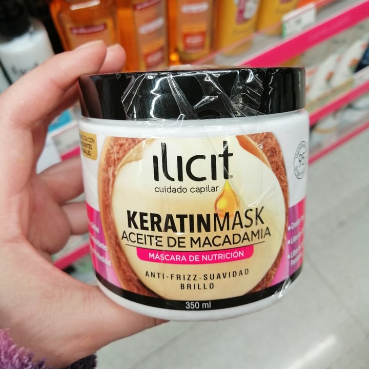 photo of Ilicit Keratin Mask - Aceite De Macadamia shared by @carenfg on  18 Jun 2023 - review