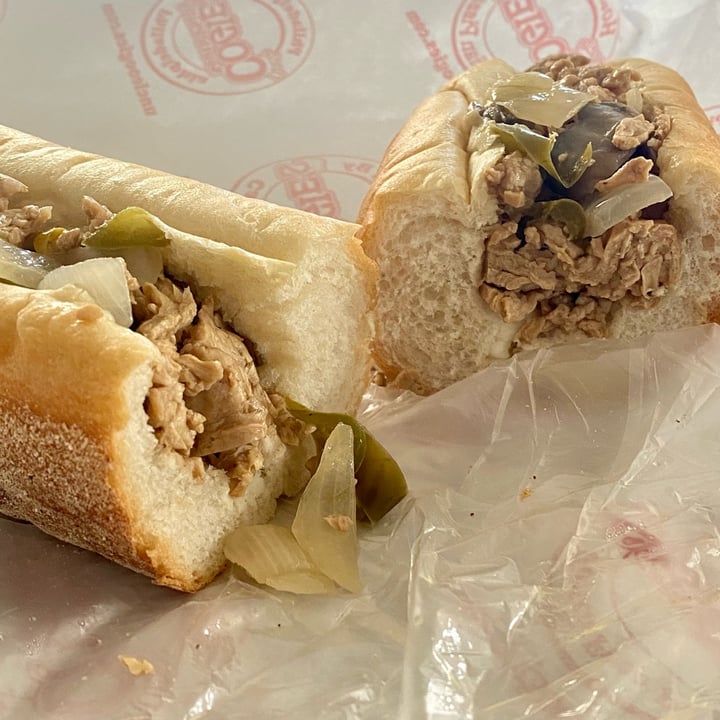 photo of Uncle Oogie's Pizzeria Vegan Cheesesteak shared by @curvycarbivore on  07 Jul 2023 - review