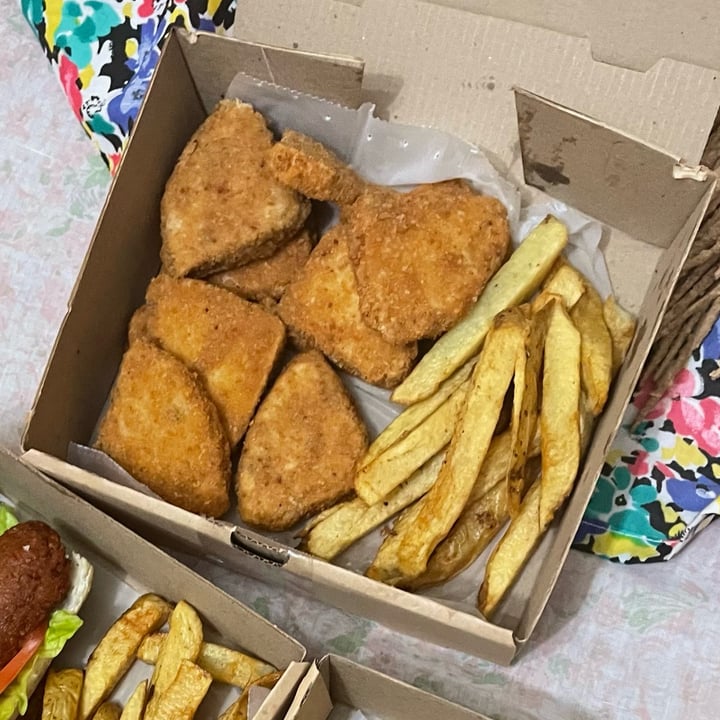 photo of Futuro Veggie Nuggets shared by @seleneluna on  19 Jul 2023 - review
