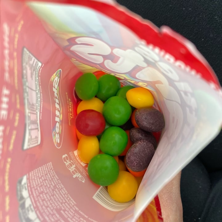 photo of Skittles Skittles Giants shared by @ctfloof on  29 Mar 2023 - review