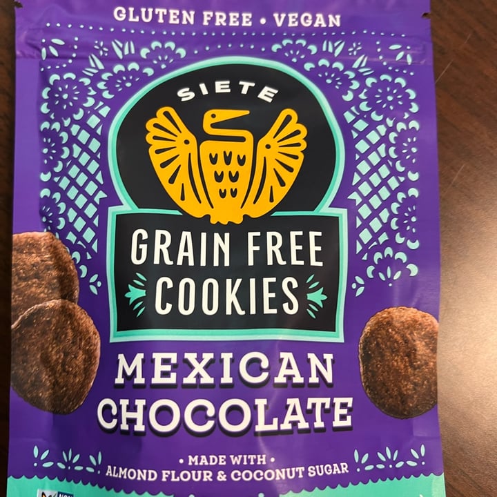 photo of Siete Family Foods Mexican Chocolate Cookies shared by @danielsweeney on  12 Jan 2023 - review