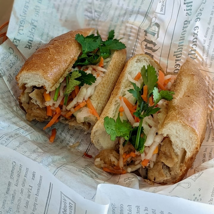 photo of Sandwich Saigon (Vegetarian) Mushroom and Tofu Sandwich shared by @xinru-t on  03 Mar 2023 - review