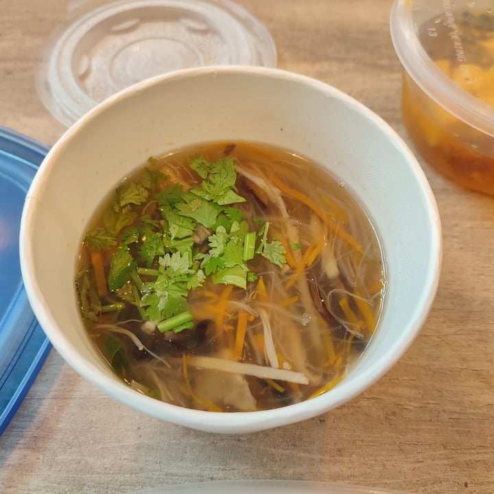 photo of Simple Lifestyle Healthy Vegetarian Cafe Shark Fin Melon Soup with Chestnut Rice shared by @bigfatnyancat on  03 Apr 2023 - review