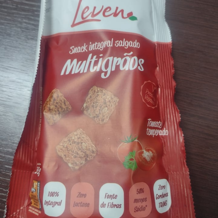 photo of Leven Multigrãos sabor tomate temperado shared by @arianev3g on  06 Apr 2023 - review