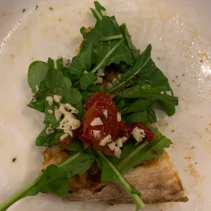 photo of Fratelli Basilico Pizzaria Vegana Pizza de Rúcula shared by @vimauro on  23 Jan 2023 - review